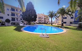 Bajo con terraza, parking y piscina en el centro PORTA MEDITERRANEA ALBERT VILLAS